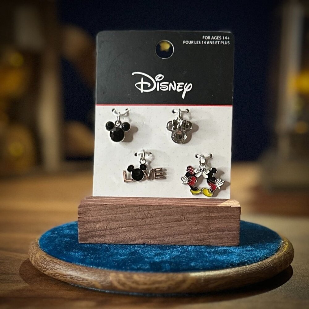 Disney Mickey & Minnie LOVE Charm Set
